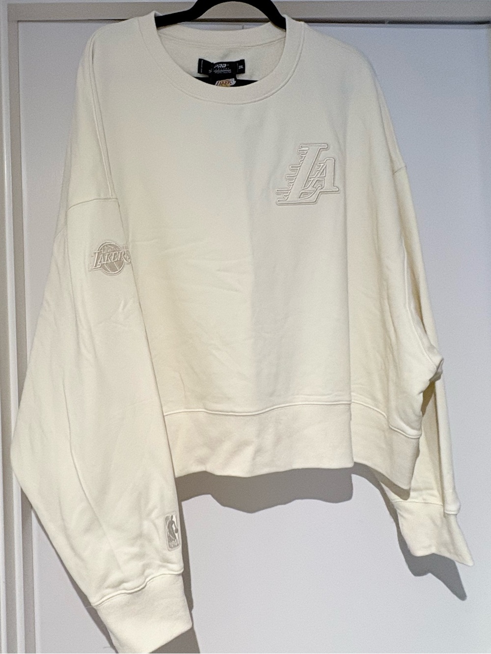 LA Lakers Embroidered Crewneck Sweatshirt-Cream sz 2xl